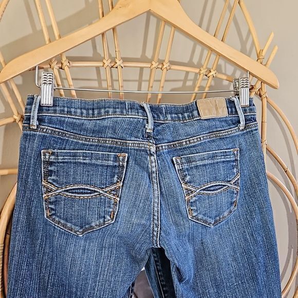 Abercrombie & Fitch NY Medium Wash Stretch Straight Leg 5 Pocket Jeans Sz 2 - Picture 4 of 13